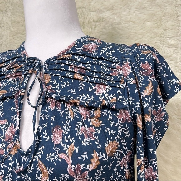 🆕 Matilda Jane Good Hart Surprise Flowers Puff-Sleeve V-Neck Top - Picture 8 of 11